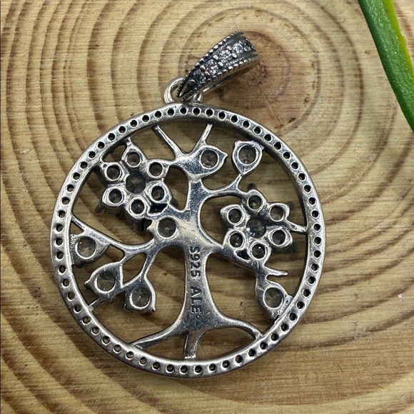 Pandora )Discontinued) Retired )rare) Elegant Silver tree life Pendant 925 - Picture 4 of 4